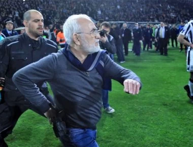 ΕΠΟ: Τροποποιεί τον κανονισμό - Πέφτει στον έναν χρόνο η ποινή του Σαββίδη